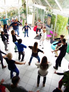 Cours de Qi Gong des Six Sons à Terre d'Asie avec Catherine-Isaure Bousquet