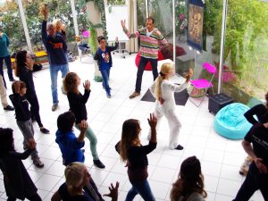 Cours de Qi Gong des Six Sons à Terre d'Asie avec Catherine-Isaure Bousquet