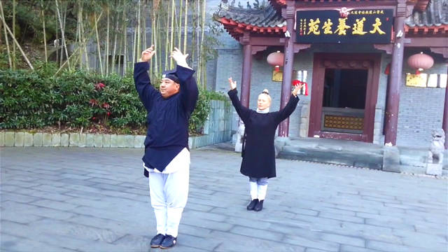 Xing Yi Quan avec Maître Chen Li Sheng à Wudang shan, Chine