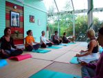 Cours de Yoga à Terre d'Asie en été