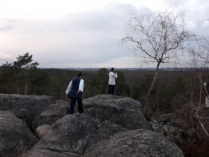 Maître Yuan Limin et ses disciples sur les rochers de Barbizon - 4