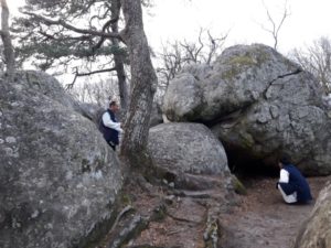 Maître Yuan Limin et ses disciples sur les rochers de Barbizon - 5